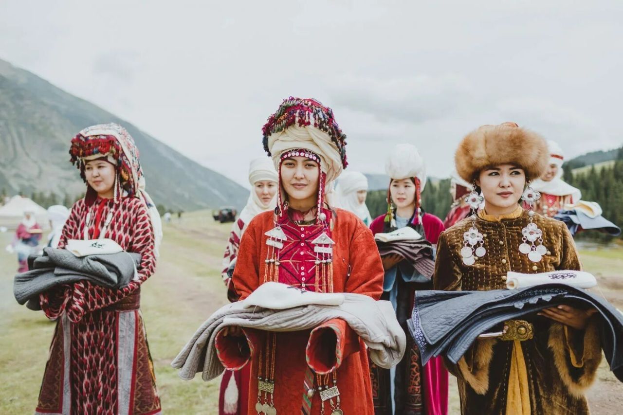 Nude women in Kyrgyzstan