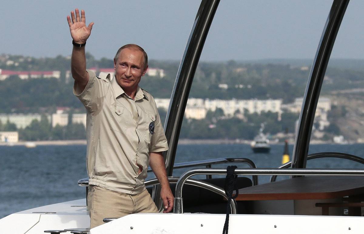 Путин на яхте