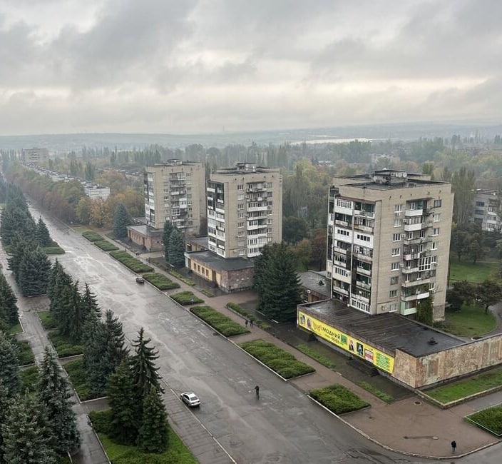 Светлодарск днр. Светлодарск. Светлодарск гостиница Донбасс. Светлодарск сейчас. Мироновский посёлок день поселка.