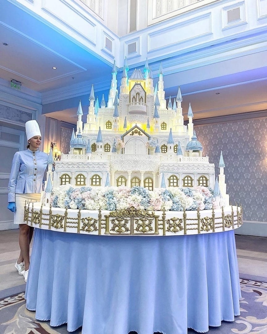Самый большой торт в России
