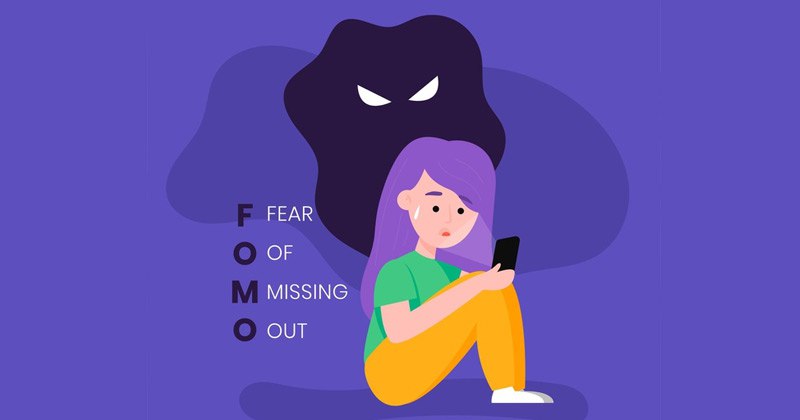 Fear of missing out. Fomo Fear of missing out. Fear of missing opportunity.